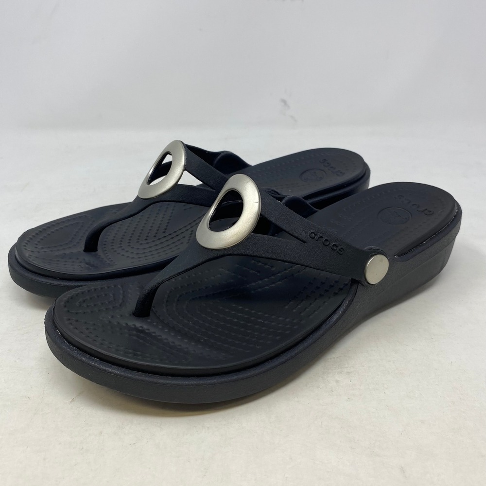 Crocs Sanrah Silver Ring Black Wedge Flip Flop Sandals Mens Size 5 Womens 7